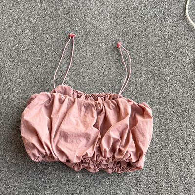 Γυναικεία μπλούζα με λεπτά τιραντάκια και ελαστικό