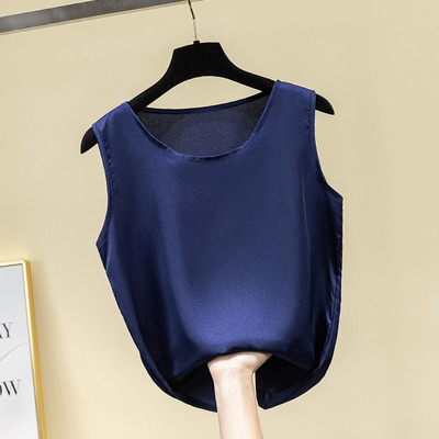 Ženski satenski top s o-izrezom