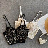 Šiuolaikinė moteriška palaidinė su siuvinėjimais ir plonomis petnešėlėmis