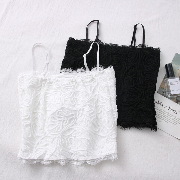 Novi model ženske majice bez rukava na tanke naramenice u bijeloj i crnoj boji