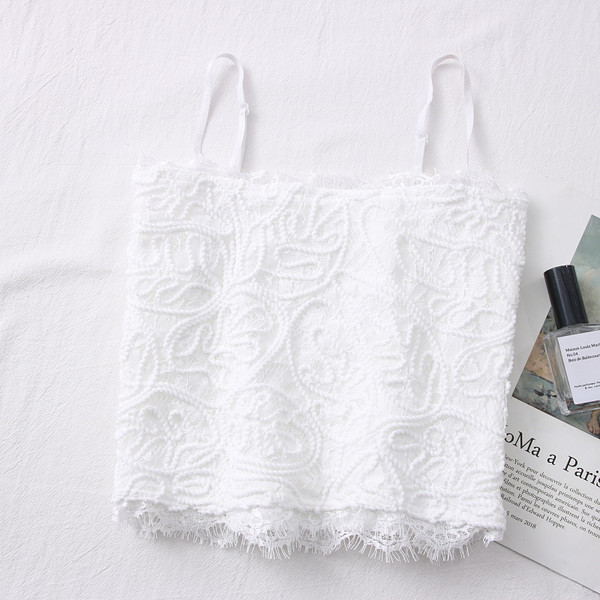 Novi model ženske majice bez rukava na tanke naramenice u bijeloj i crnoj boji