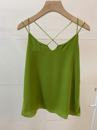 Γυναικεία μπλούζα με λεπτά τιραντάκια