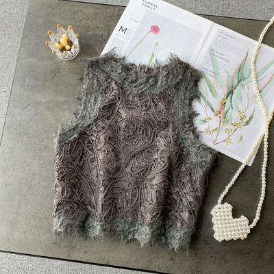 Μοντέρνο γυναικείο αμάνικο με οβάλ λαιμόκοψη και φερμουάρ στο πίσω μέρος