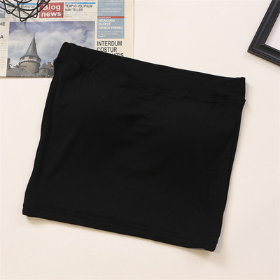 Ženska poprsja za svaki dan u više boja