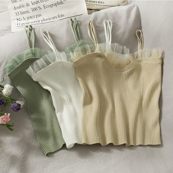 Ženska majica bez rukava s tilom i tankim naramenicama