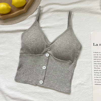 Ženska majica od samta s tankim naramenicama i gumbima