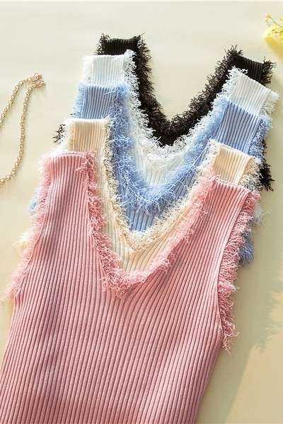 Maieu de zi cu zi pentru damă, cu ciucuri și decolteu spitz