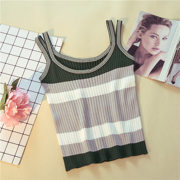 Maieu colorat de damă, cu decolteu oval și bretele subțiri