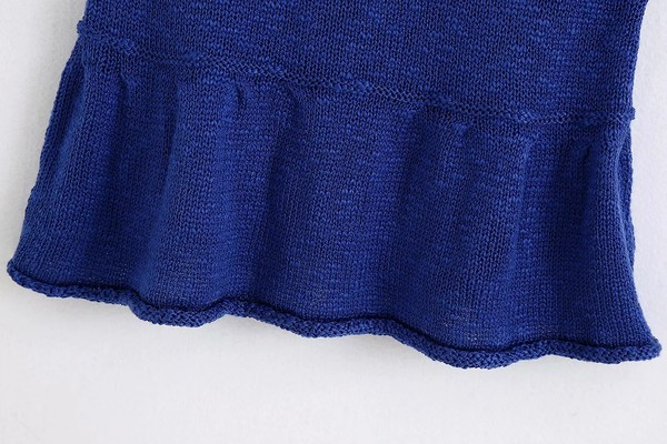 Maiou asimetric din tricot subțire