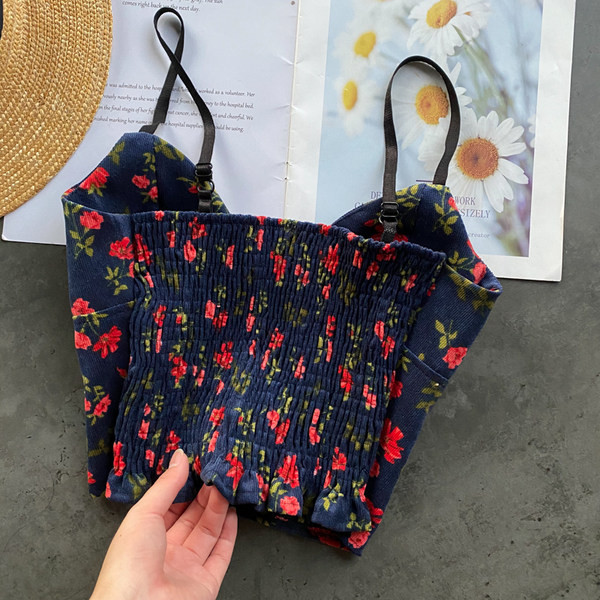 Maieu de damă cu model floral și decolteu în V