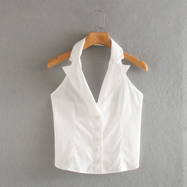 Maieu scurt, cu guler și nasturi clasici