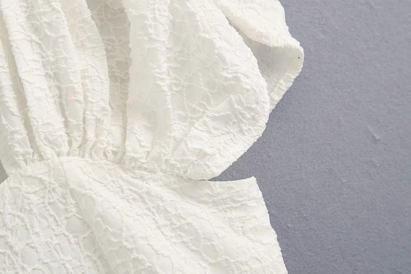 Kratka nogavica s kratkim rukavima