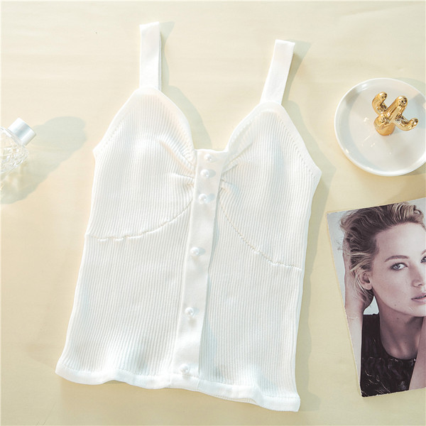 Actual maiou de damă cu nasturi