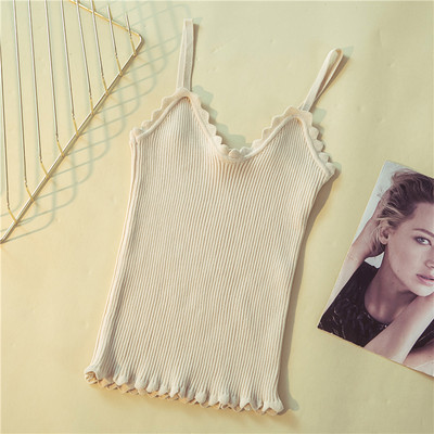 Maieu modern de damă, cu bretele subțiri și bucle