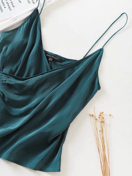 Maiou de damă cu transfer și nasturi