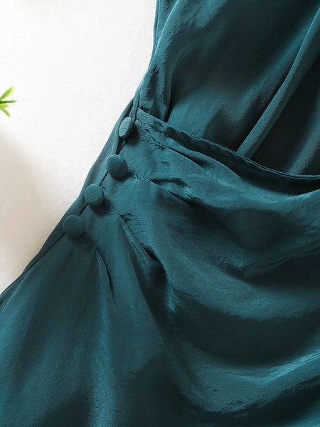 Maiou de damă cu transfer și nasturi