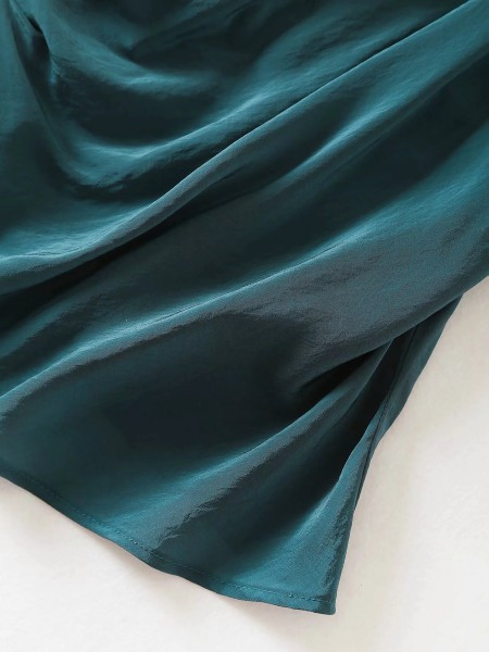 Maiou de damă cu transfer și nasturi