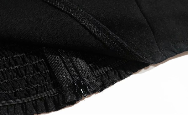 Bustieră scurtă, cu cravate în negru