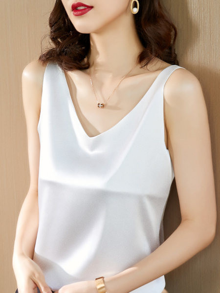 Maieu casual de damă din satin cu decolteu spitz