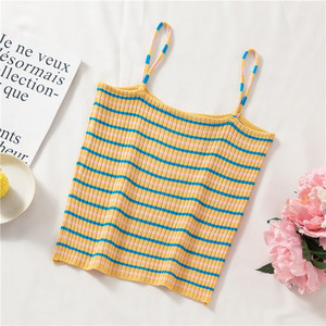 Sieviešu svītrains īss topiņš ar plānām lencēm