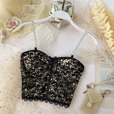 Štýlové dámske tielko s kovovými ramienkami