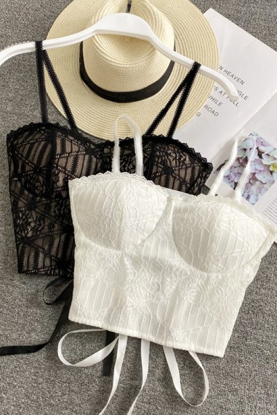 Moteriška nėriniuota krūtinė su raiščiais nugaroje