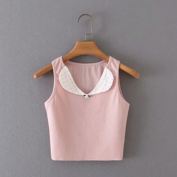 Maieu scurt cu guler non-standard pentru femei