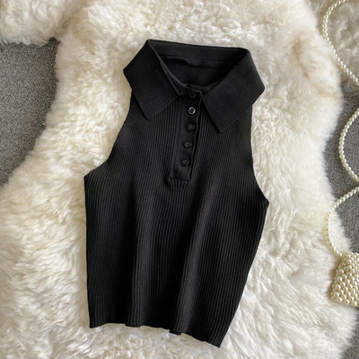 Maieu de damă cu nasturi și guler