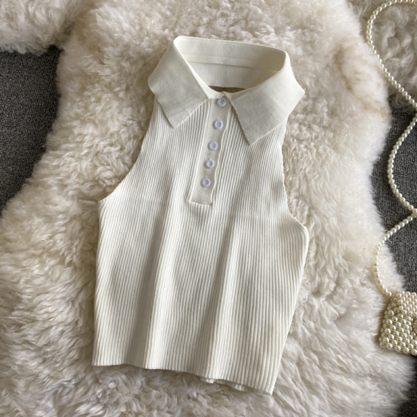 Maieu de damă cu nasturi și guler