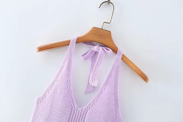 Maieu scurt tricotat, cu cravate și spate gol