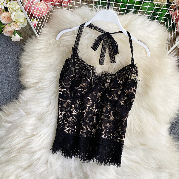 Maieu de damă din dantelă cu bretele