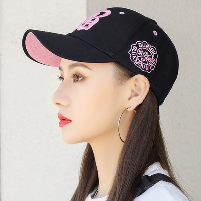 Pălărie de damă cu inscripție și vizor