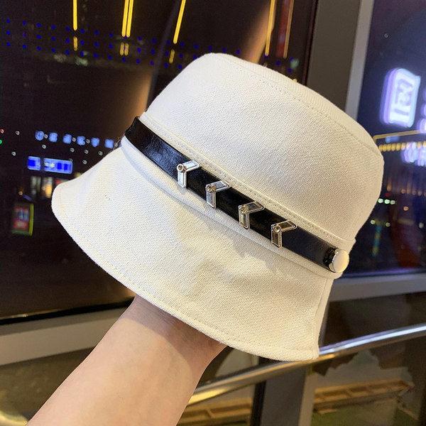 Palarie casual de dama potrivita pentru vara cu element metalic