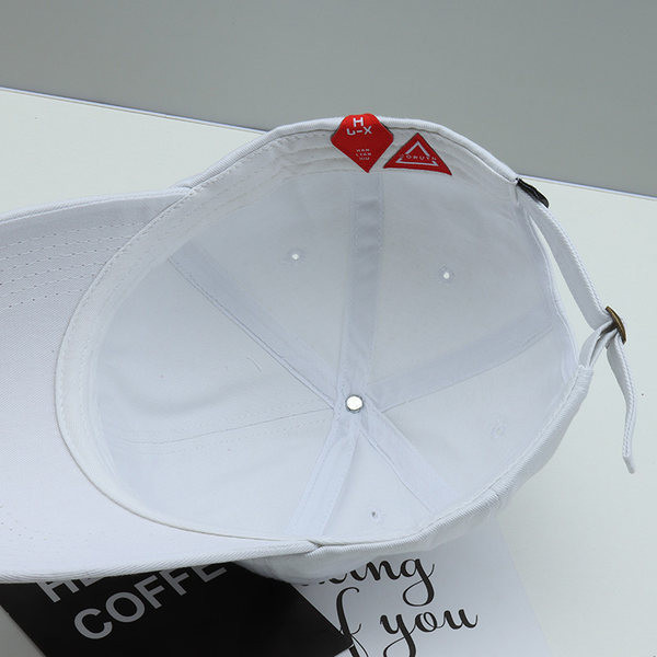 Pălărie cu inscripție și vizor în cinci culori