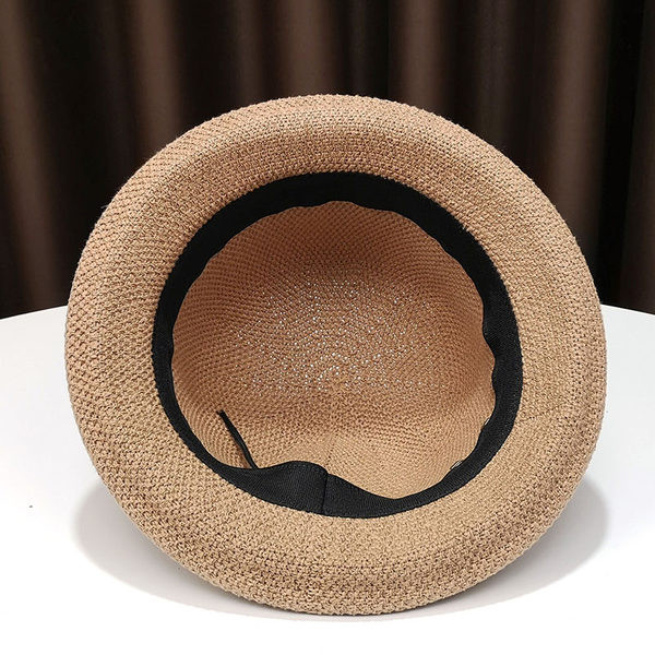 Palarie de dama cu litere metalice si pietre