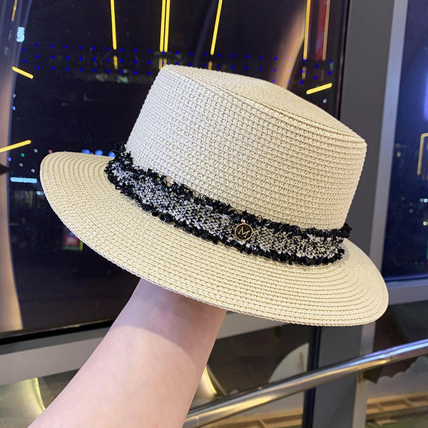 Palarie de dama moderna cu franjuri potrivita pentru vara in mai multe culori