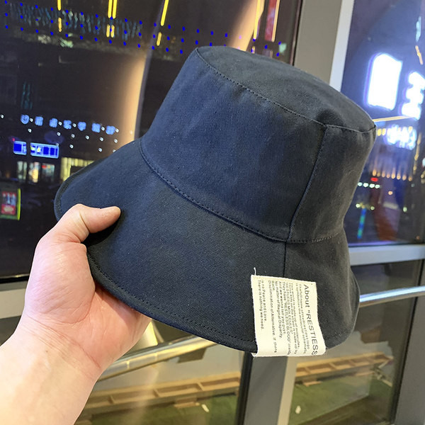 Palarie casual dama cu emblema - tip idiot