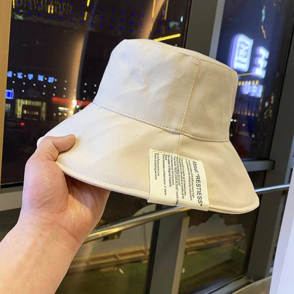 Palarie casual dama cu emblema - tip idiot