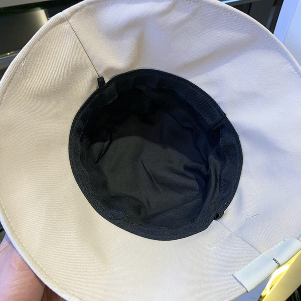 Palarie casual dama cu emblema - tip idiot