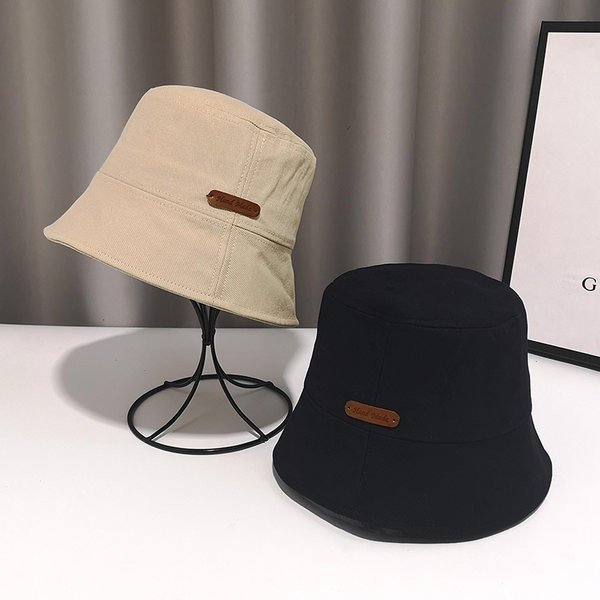 Palarie de dama in diferite culori potrivita pentru primavara