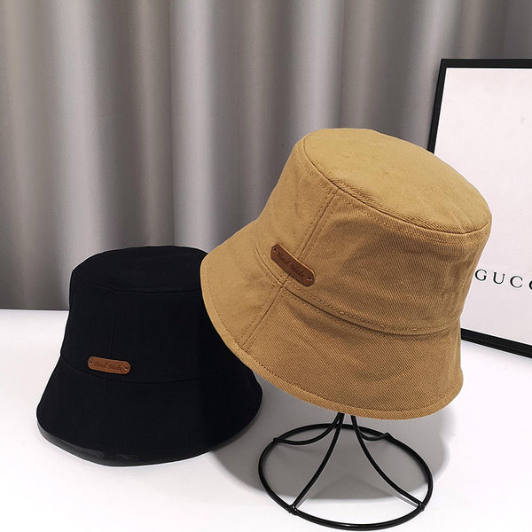 Palarie de dama in diferite culori potrivita pentru primavara