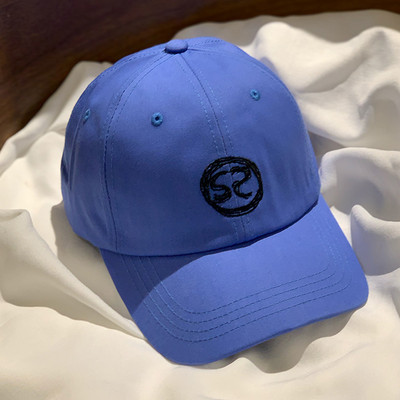 Palarie casual cu vizor si broderie potrivita pentru femei si barbati