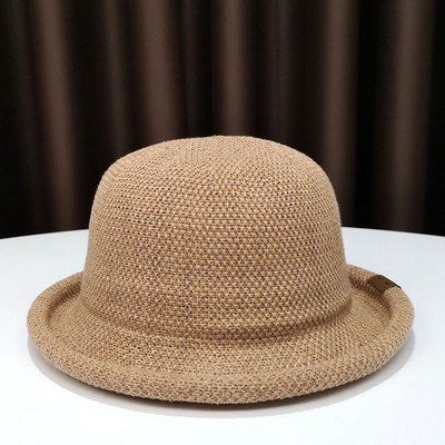 Ženska ljetna kapa sa grbom i šilterom