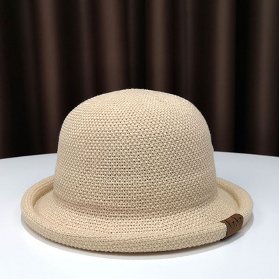 Ženska ljetna kapa sa grbom i šilterom