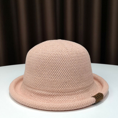 Ženska ljetna kapa sa grbom i šilterom