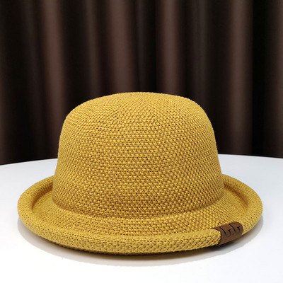 Ženska ljetna kapa sa grbom i šilterom