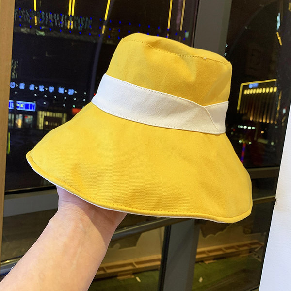 Palarie de dama moderna cu franjuri in mai multe culori