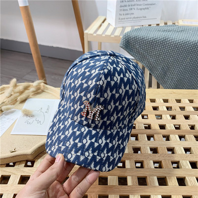 Palarie de dama cu vizor si pietre de decor