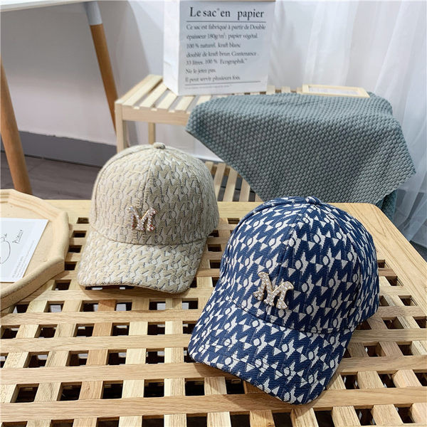 Palarie de dama cu vizor si pietre de decor