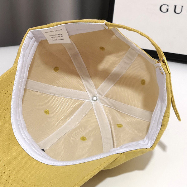 Palarie de dama cu vizor potrivita pentru fiecare anotimp in diferite culori